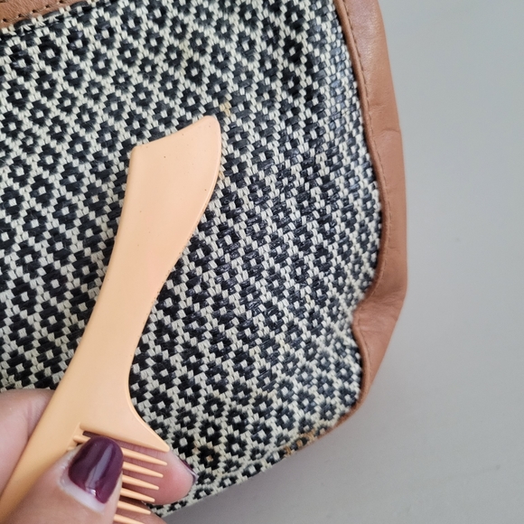 Fossil Karli Hobo Bag - Picture 14 of 15